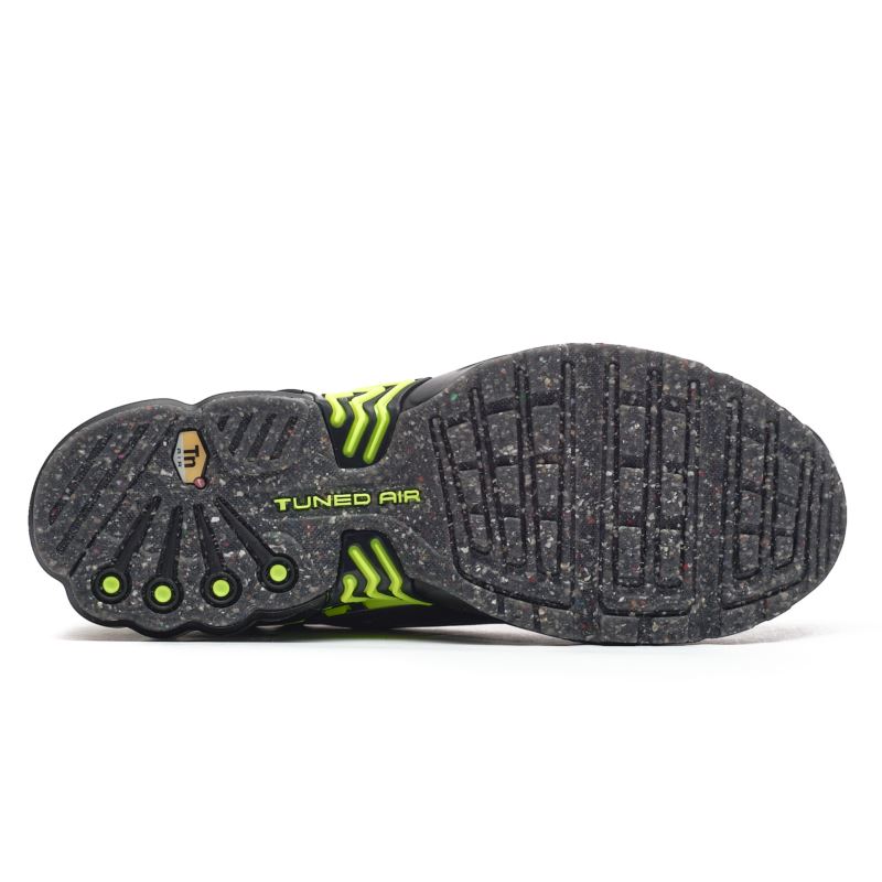 NIKE AIR MAX 95 ESSENTIAL 749766-110-46176 NIKE AIR MAX 95 ESSENTIAL 749766-110-46176