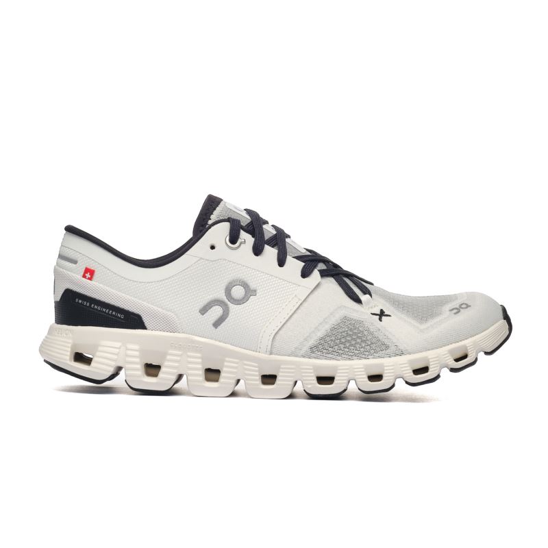 On Running On Cloud X 3 W 6098697