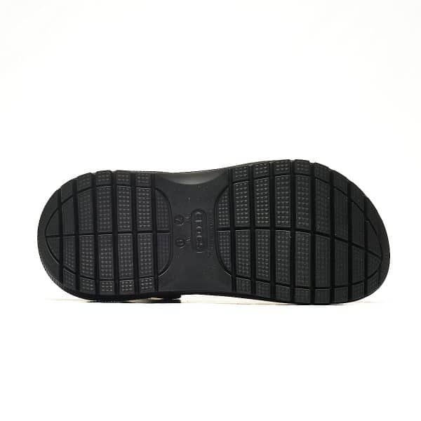 Crocs Classic Mega Crush 207988-001