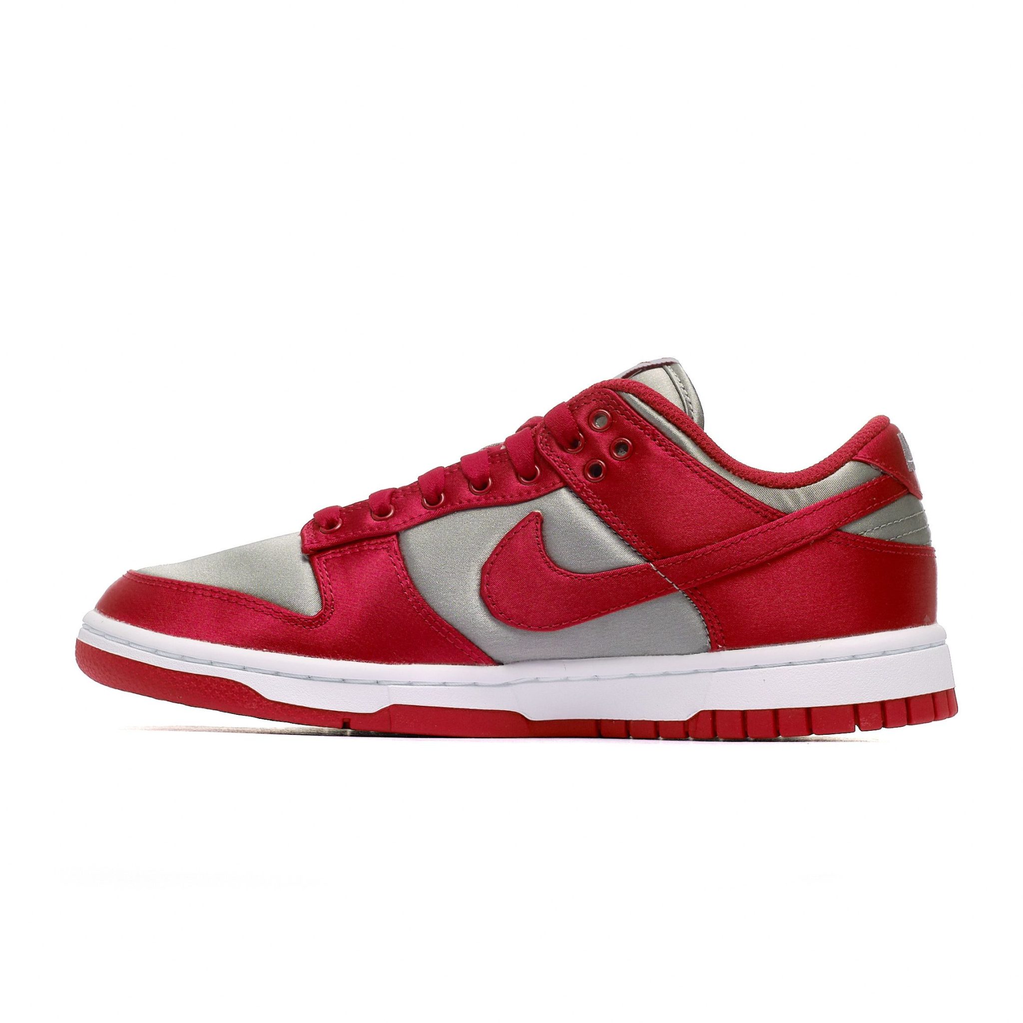 Nike Dunk Low UNLV Satin DX5931-001 - obrazek 3