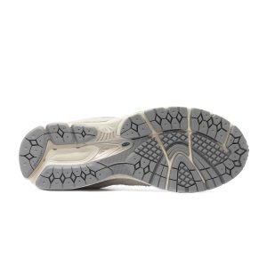 New Balance M2002REK