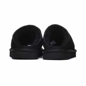 UGG M CLASSIC SLIP-ON 1129290-BLK