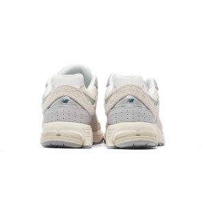 New Balance M2002REK