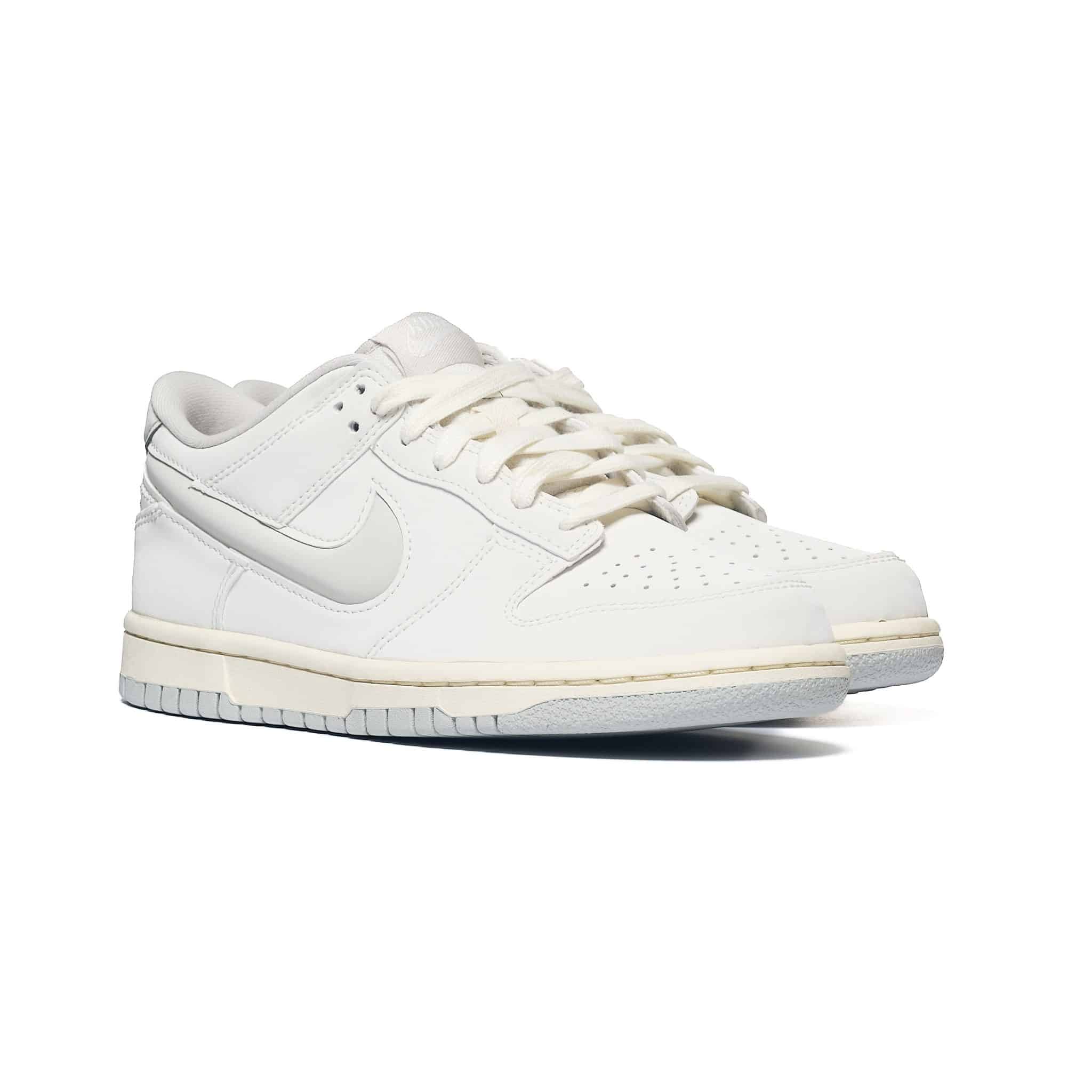 Nike DUNK LOW LV8 BG - obrazek 2