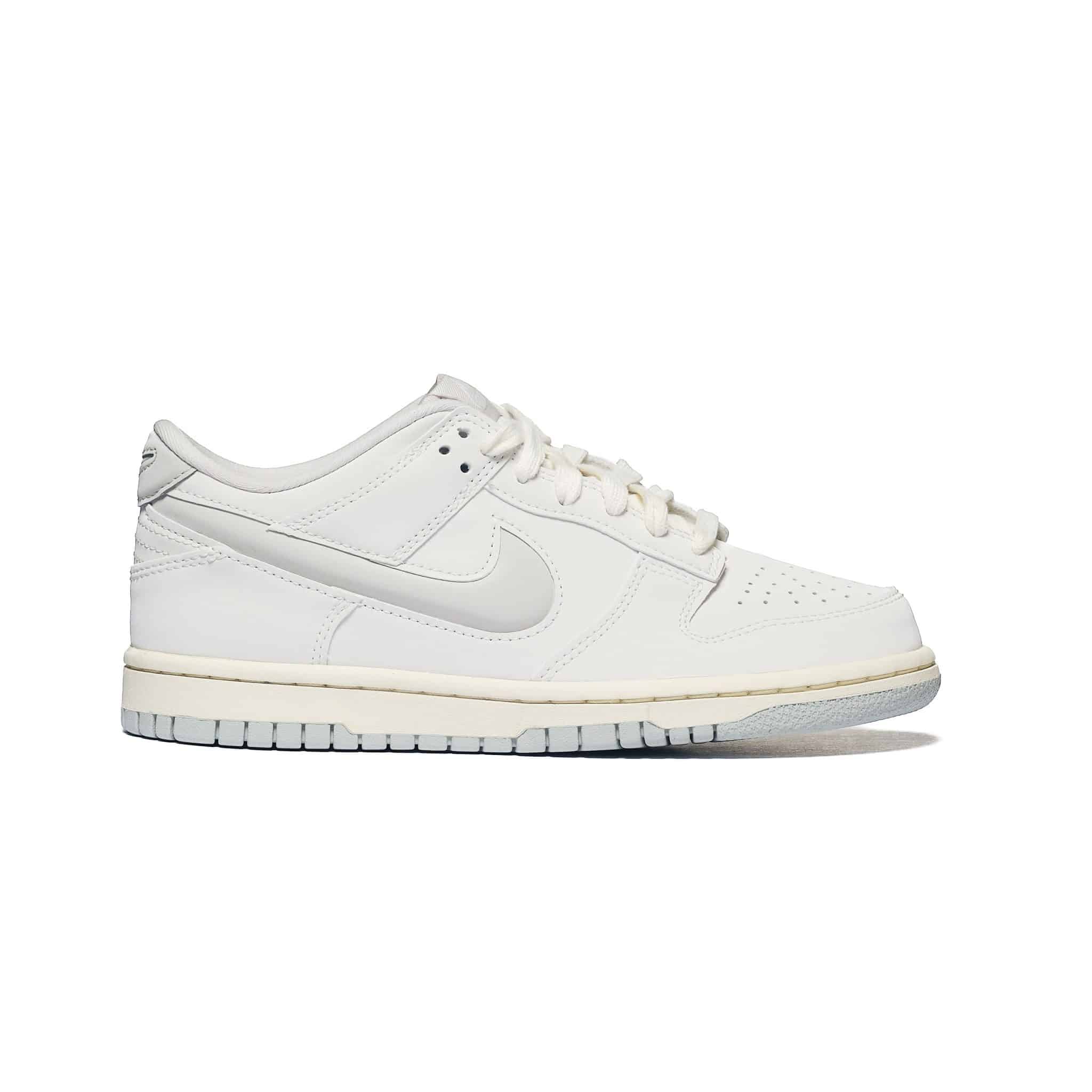 Nike DUNK LOW LV8 BG