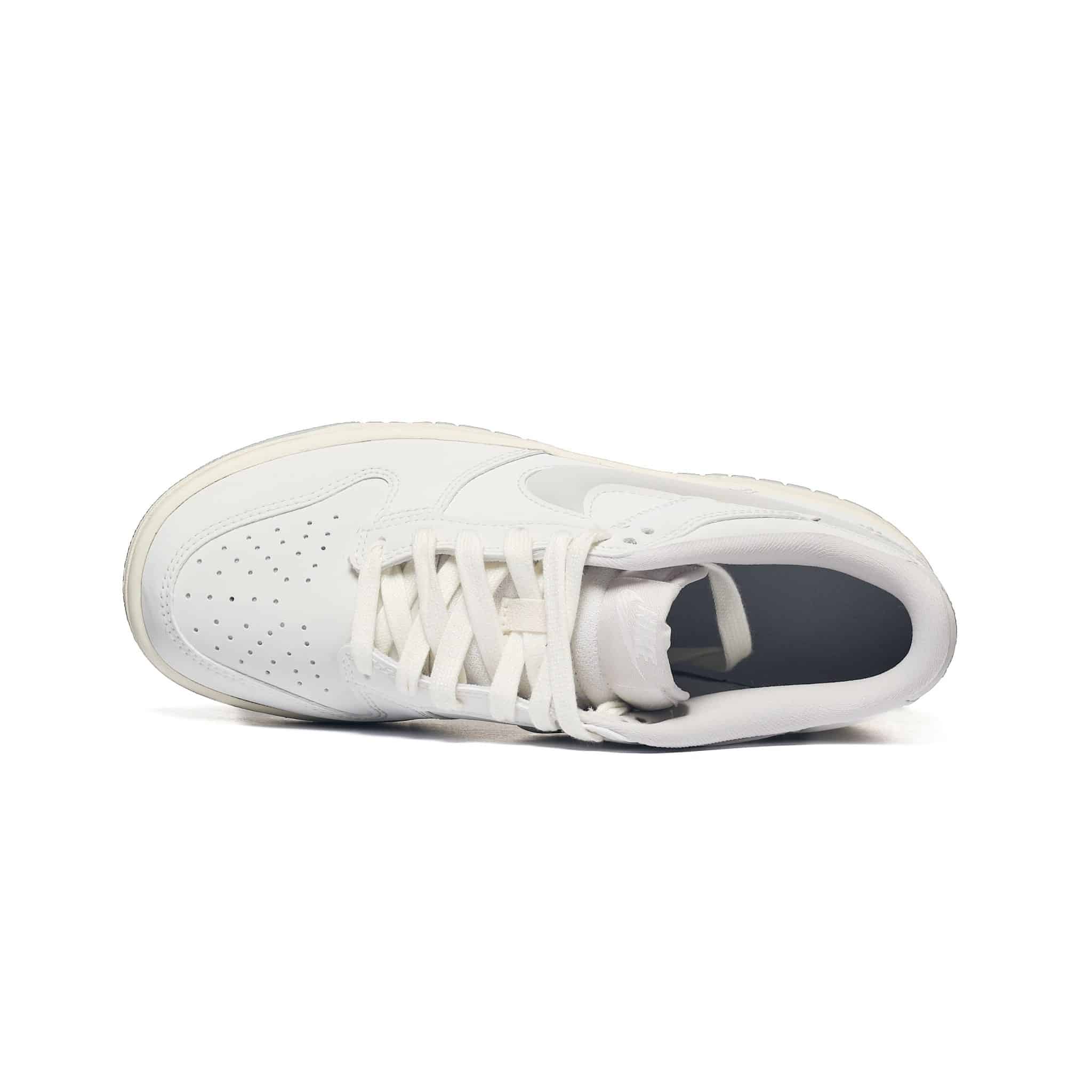 Nike DUNK LOW LV8 BG - obrazek 4